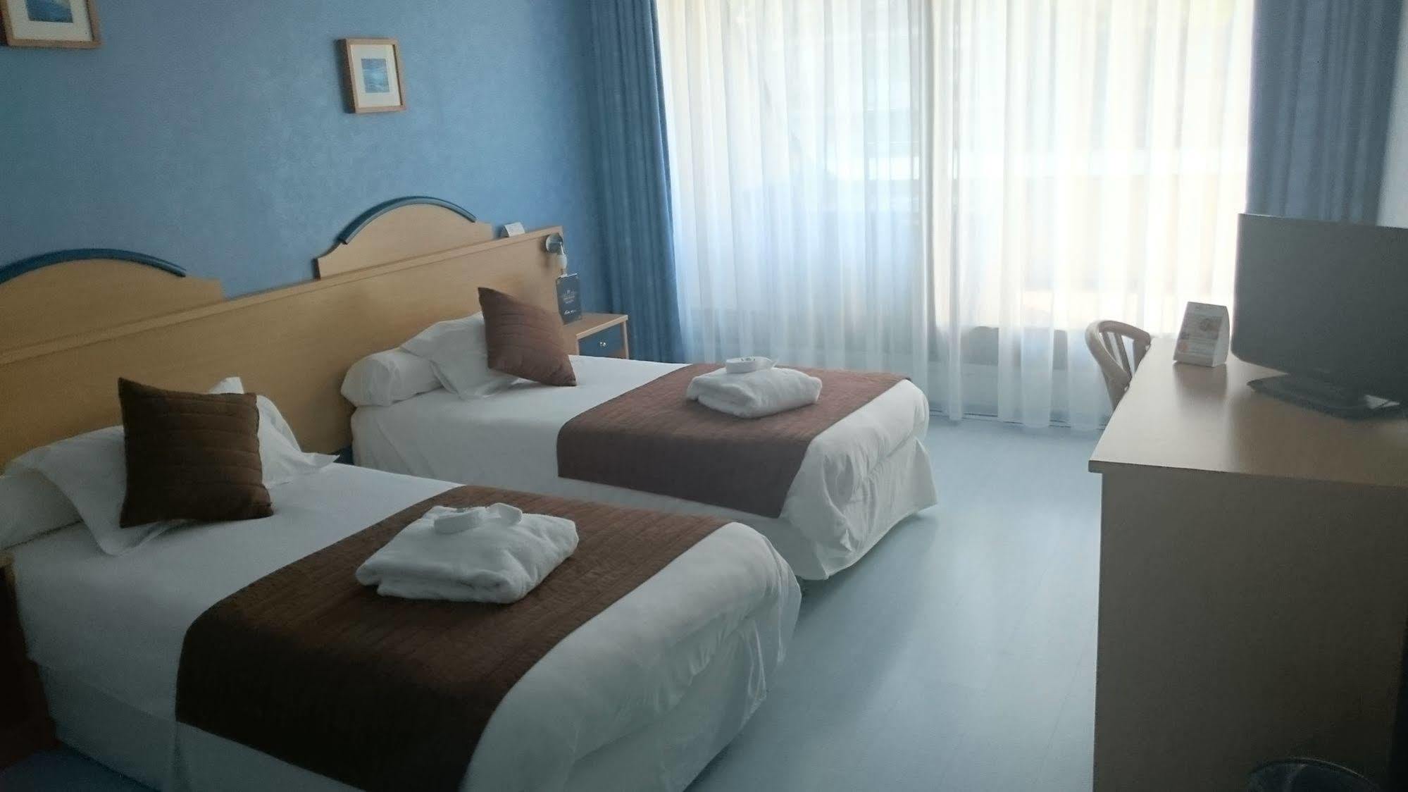 Brit Hotel Du Ban Chaudes-Aigues Exterior photo